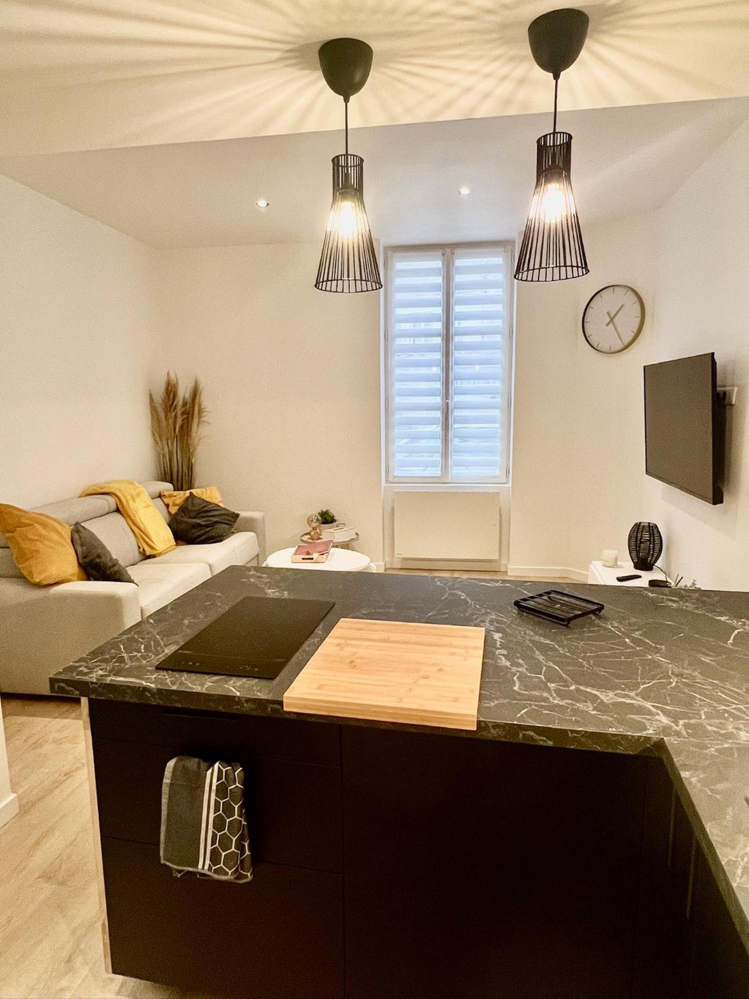 Appartement Bulles De Bonheur - Hyper Centre D'Épernay Extérieur photo