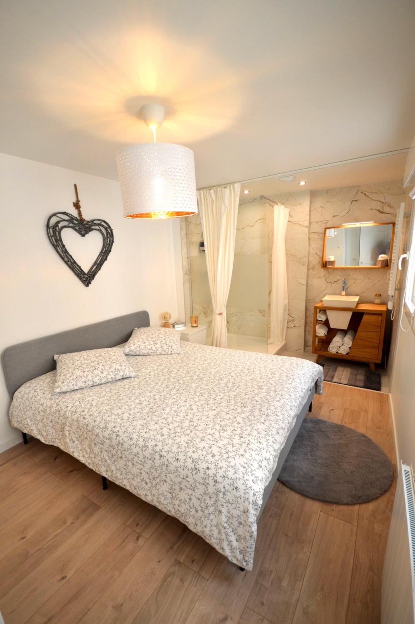 Appartement Bulles De Bonheur - Hyper Centre D'Épernay Extérieur photo
